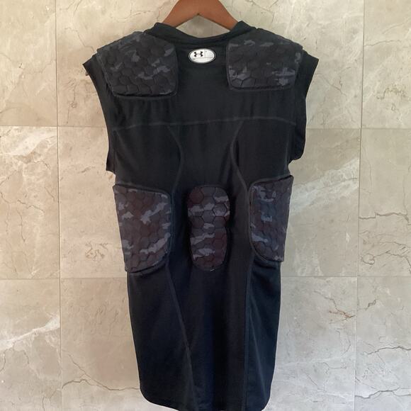 Under Armour Game Day Armour Camo 5-Pad Top – Size Large, Compression Protection - Picture 6 of 10